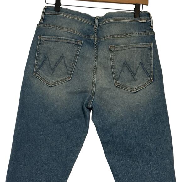 MOTHER The Insider Crop Step Fray Denim Jeans In Shoot To Thrill Wash Size 30”. - Picture 6 of 16